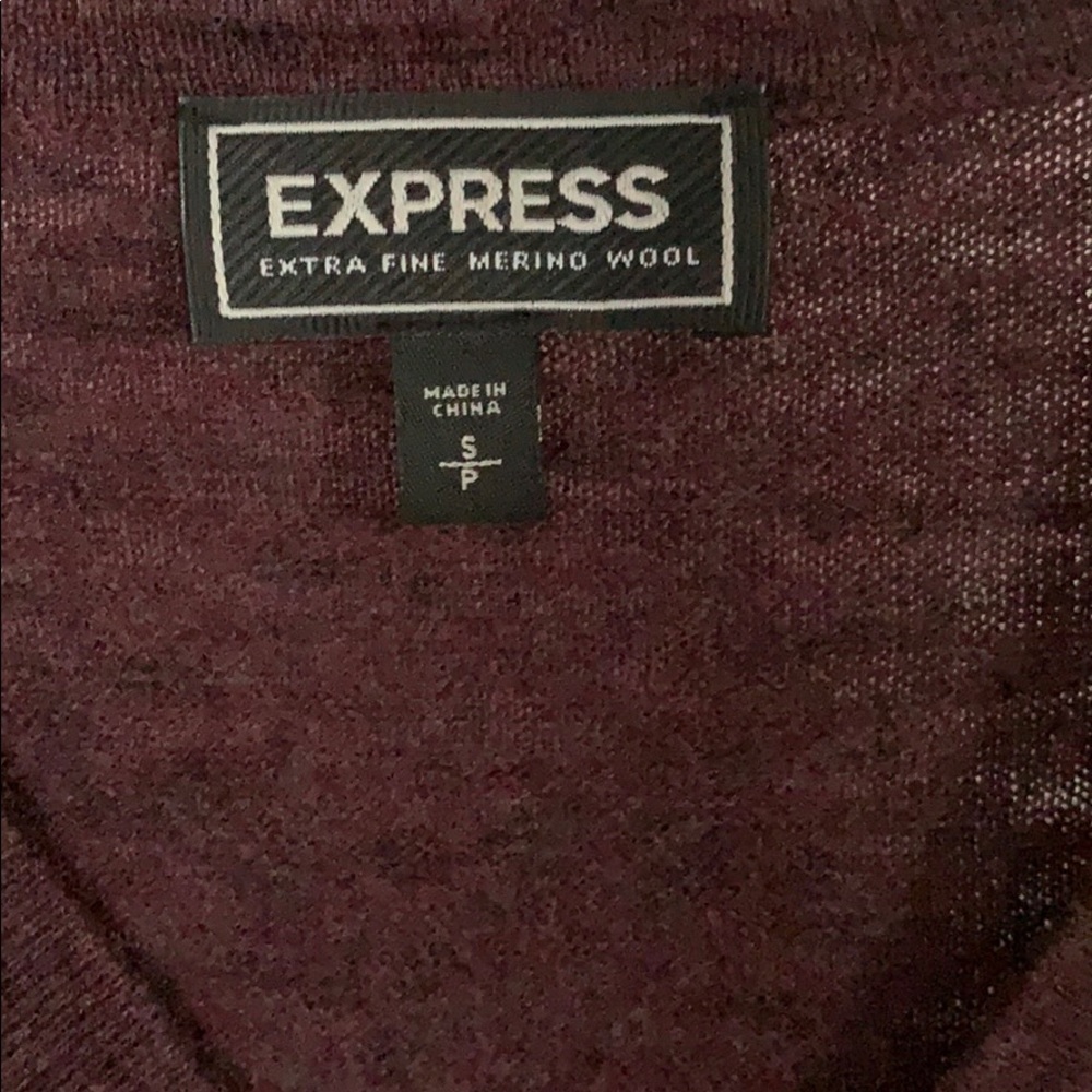 Express Sweater - Picture 3 of 4